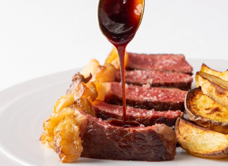 La Marchigiana del Sannio: bavetta, demi-glace, novelle, senape in agrodolce (ph. Riccardo Mordenti)