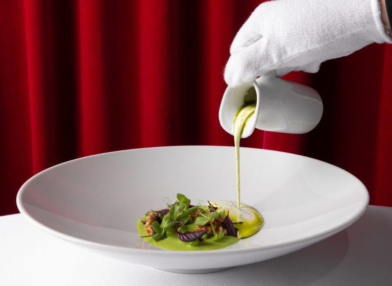 I sapori della mia terra: declinazioni di pisello, panna, bufala, noci e menta (ph. Riccardo Mordenti)