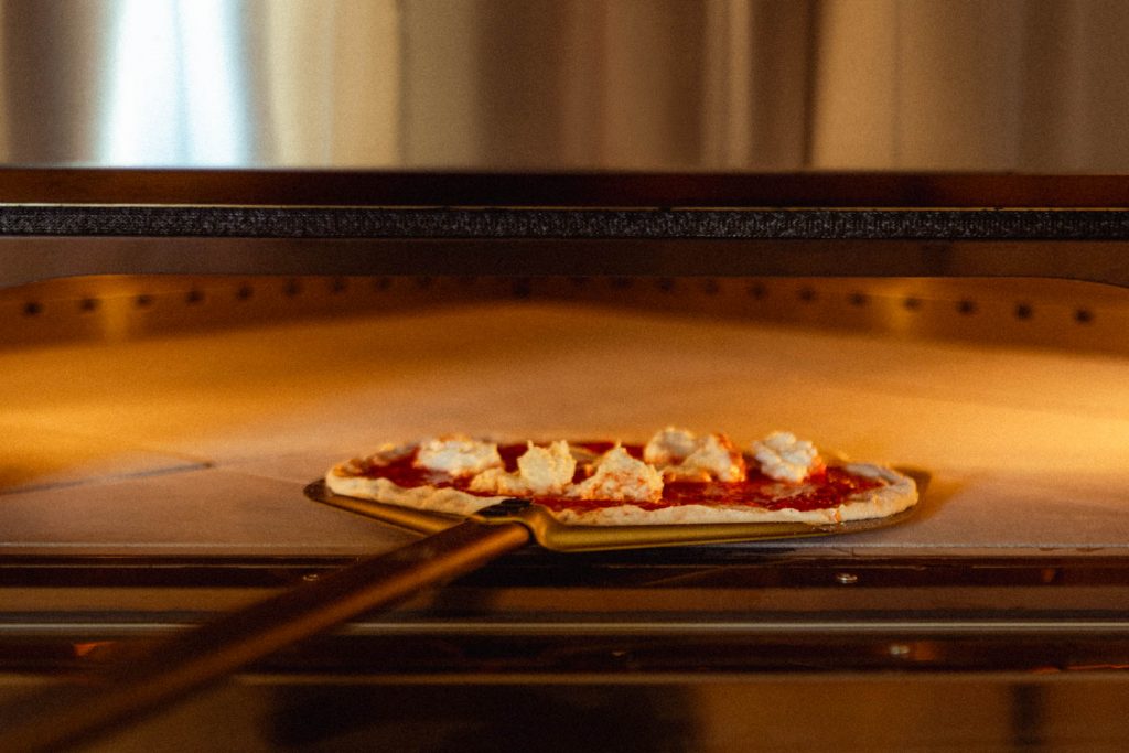 Una delle pizze della pizzeria codirosso a pollone