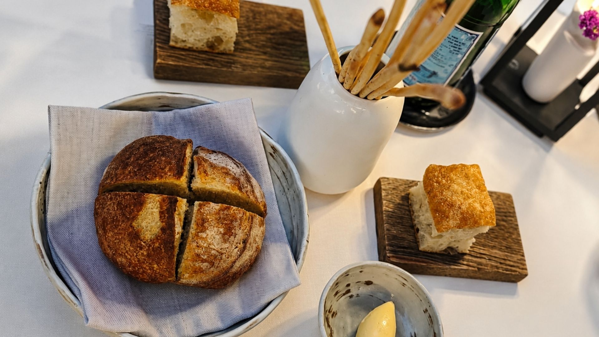 Il servizio del pane del ristorante Al Persef